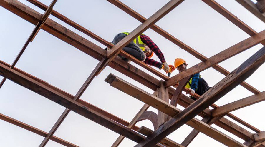 Professional gutter cleaning services in Hardin, TX